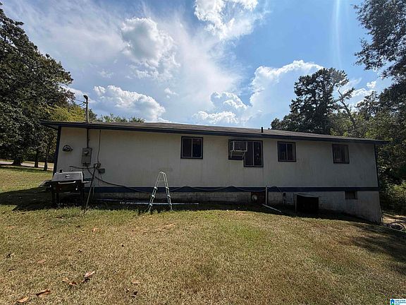 2nd image of 332 Scenic Dr