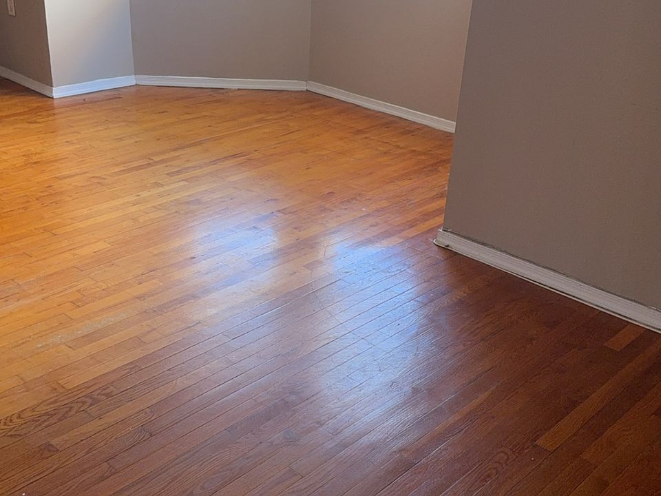 1st image of 1410 N 21st St APT 3