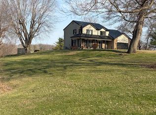 10501 N B Dr, Kendallville, IN