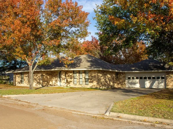 1305 SW 10th St, Cooper, TX 75432