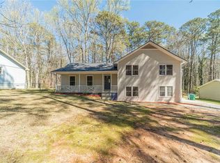 1086 Oak Rd SW, Lilburn, GA 30047