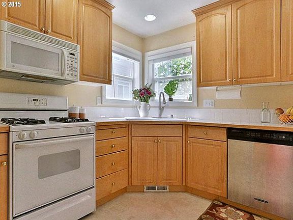 4th image of 5414 NE 54th Ave