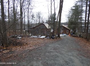 96 Holser Rd, Averill Park, NY 12018