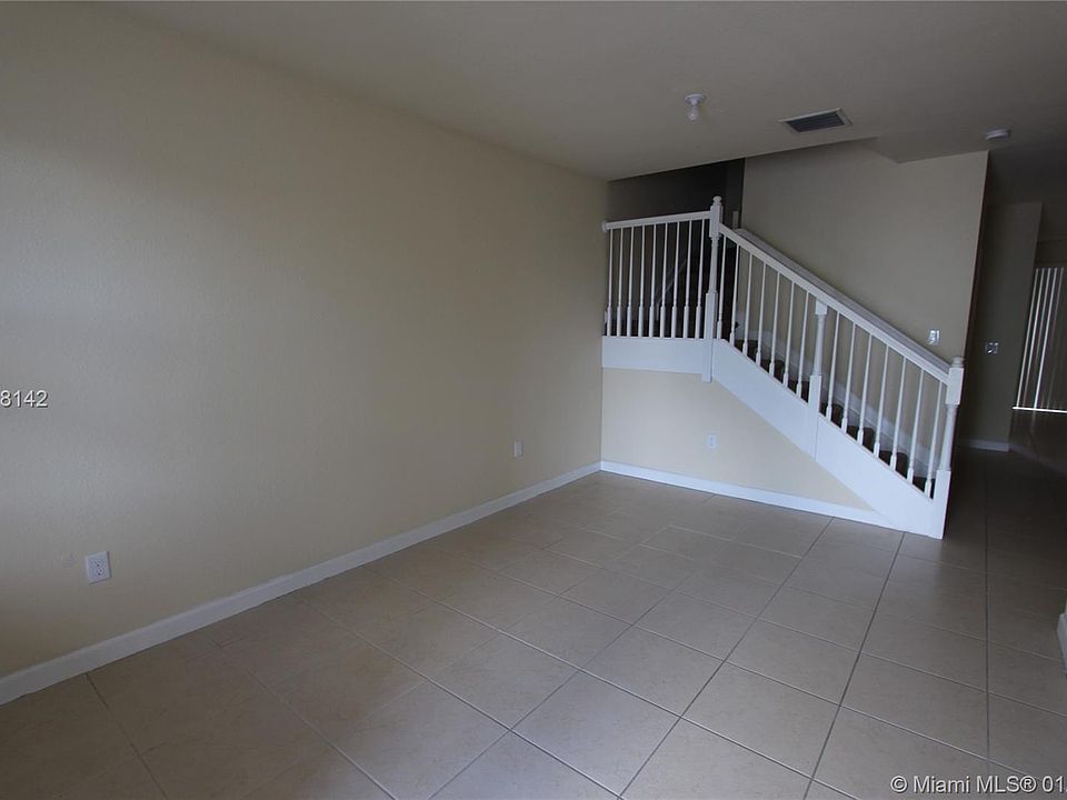 1st image of 8851 NW 98th Ave