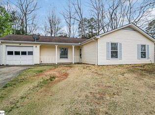 107 Belford Rd, Mauldin, SC 29662