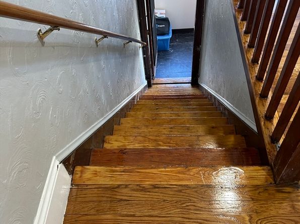 129 Stanwood St Floor 2