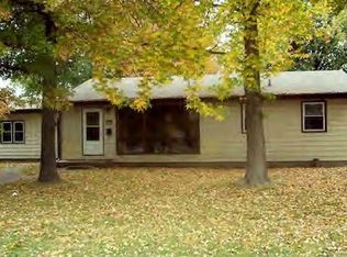 120 N East Court Dr, Decatur, IL 62526