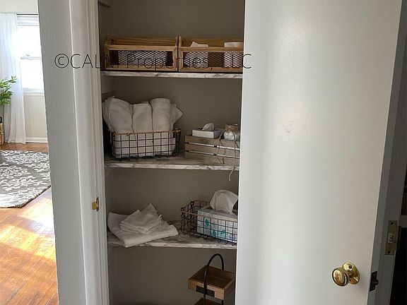 5th image of 1209 Greeley Ave
