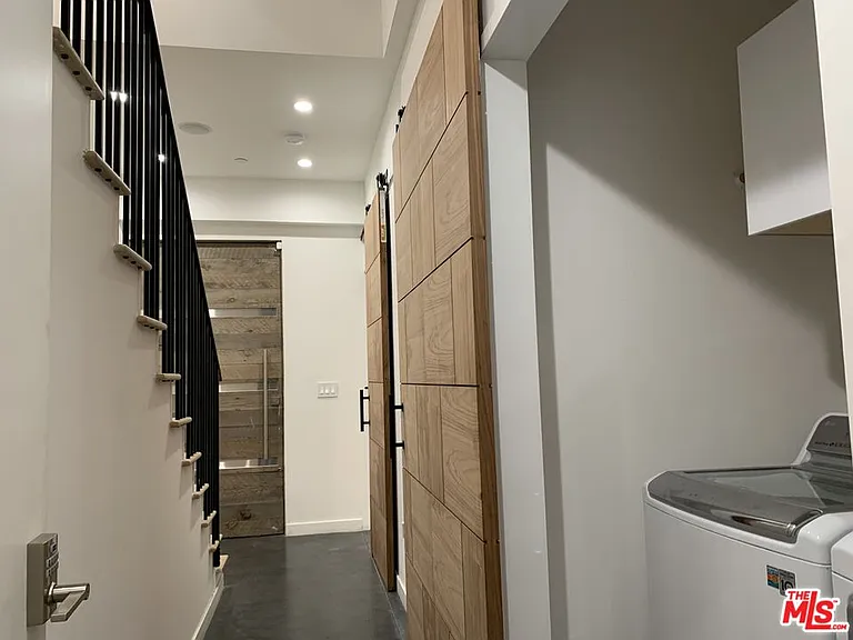 11341 Pearl St — Photo 12