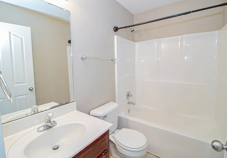 3740 Cindy Jo Dr N — Photo 24