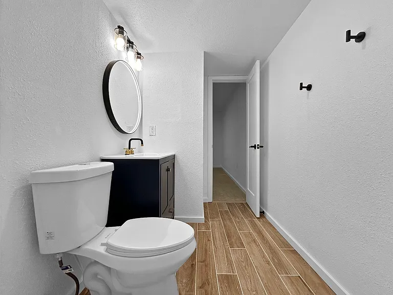 Vibrant bathroom