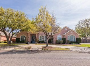 4818 N Bentwood Dr, San Angelo, TX 76904