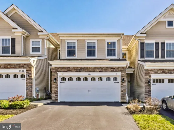 3582 Muirwood Dr, Newtown Square, PA 19073