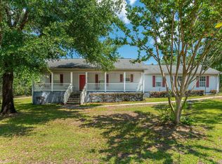 3932 Clearview Dr, Crestview, FL 32539