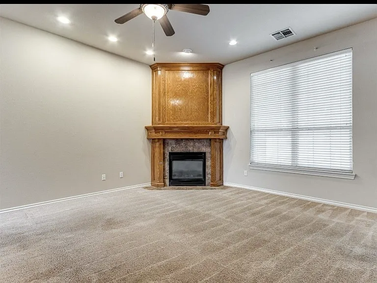 16605 Farmington Way — Photo 15