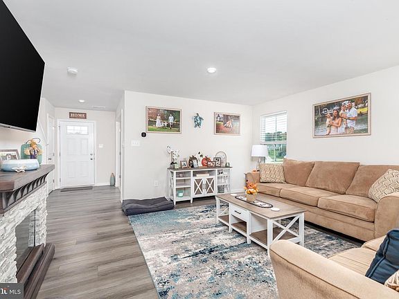 5th image of 30247 Creekview Cir