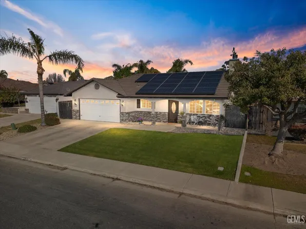 3618 Azure Dr, Bakersfield, CA 93312