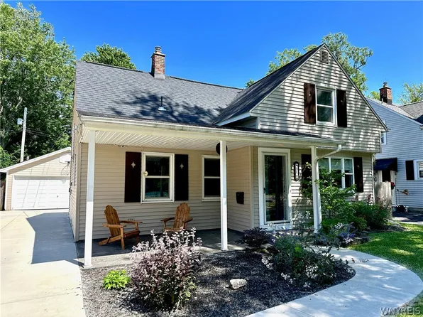 310 Huxley Dr, Amherst, NY 14226