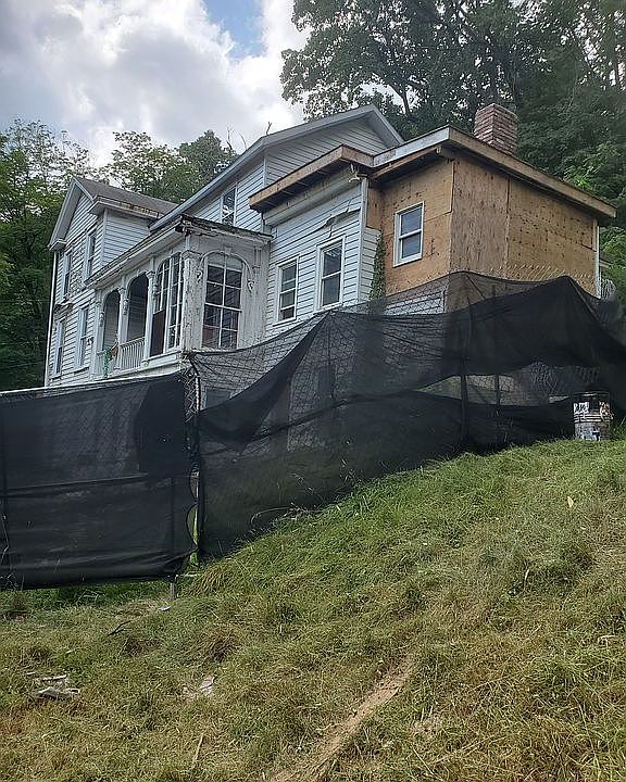1st image of 12 Sanatorium Rd