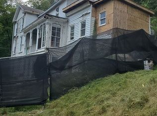 12 Sanatorium Rd, Glen Gardner, NJ 08826