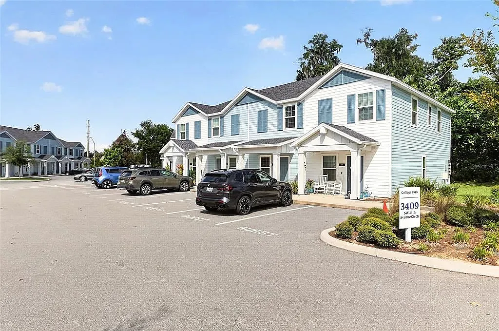 2 bed, 2.5 bath, 1186 sqft, $1,425 — Photo 3