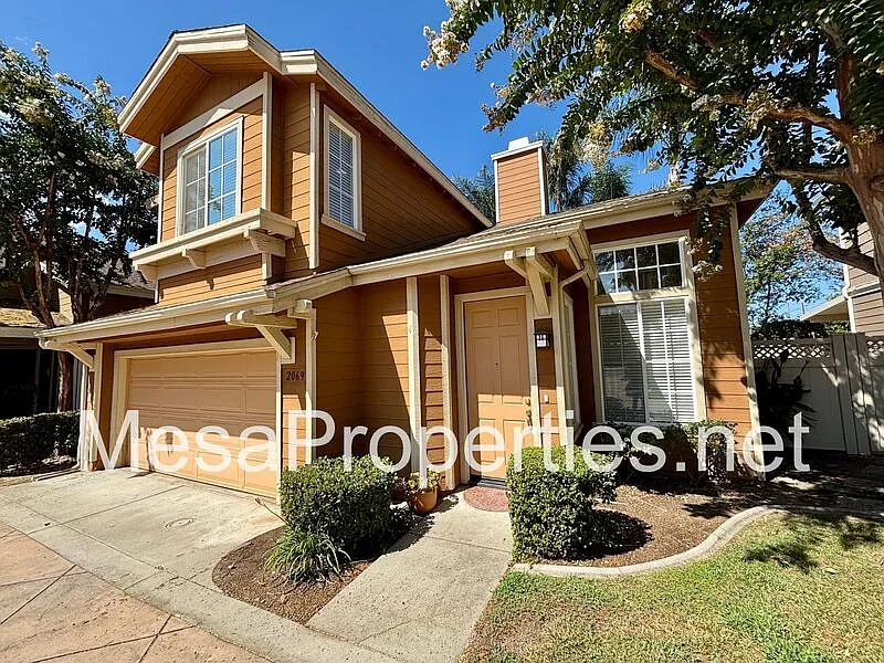 3 bed, 2.5 bath, 1509 sqft, $3,395 — Photo 3