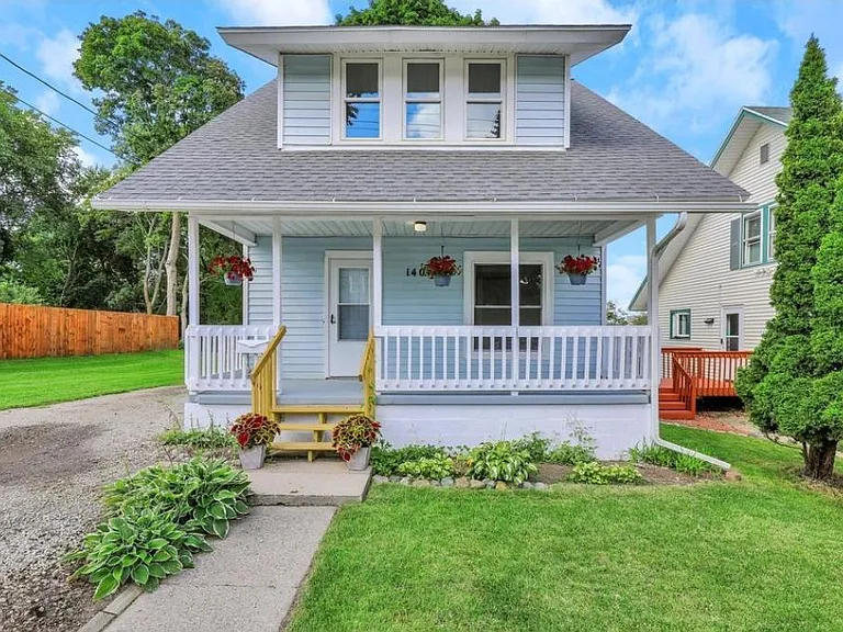 1404 Linval St — Photo 1