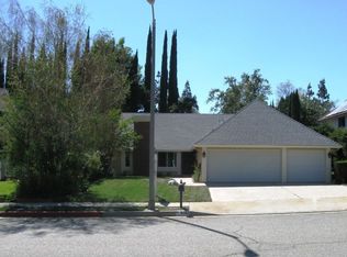 8367 Kentland Ave, Canoga Park, CA 91304