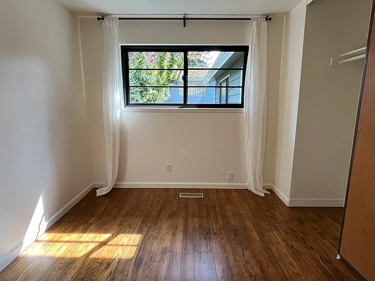 9039 14th Ave SW — Photo 14