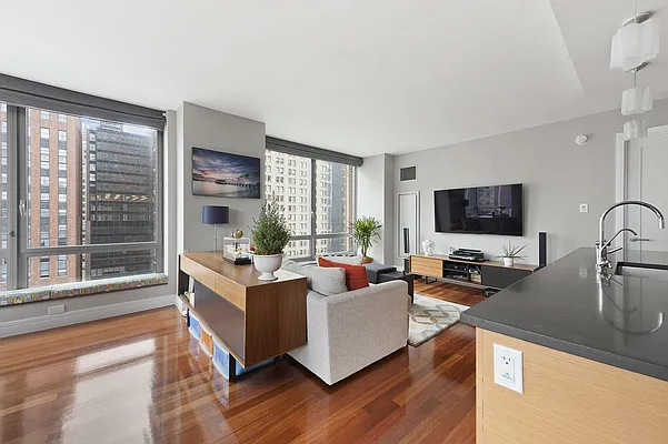 Sold by Compass | media 3