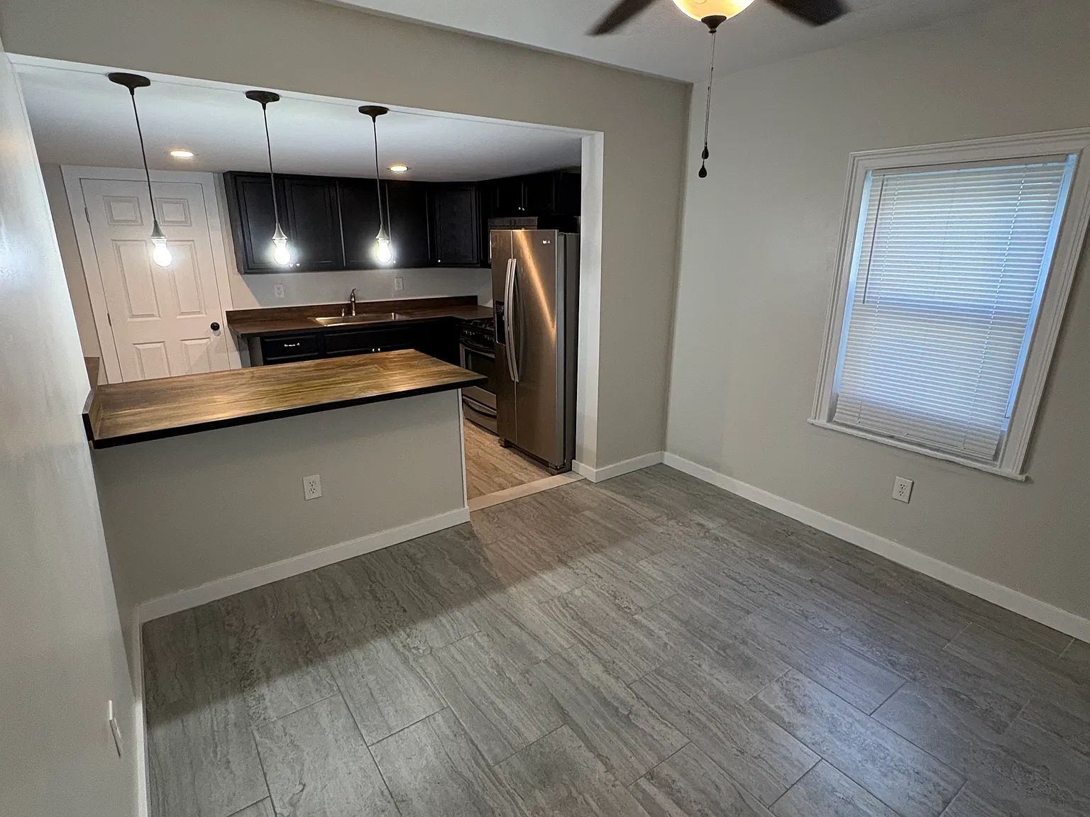 2 bed, $1,600 — Photo 3
