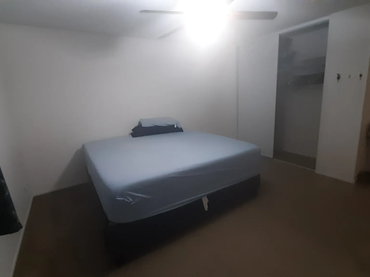 5 bed, 2540 sqft, $750 — Photo 2