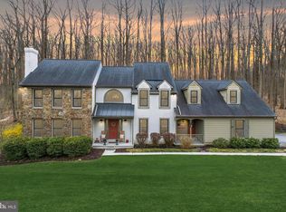 32 McLeod Pond Rd, Glenmoore, PA 19343