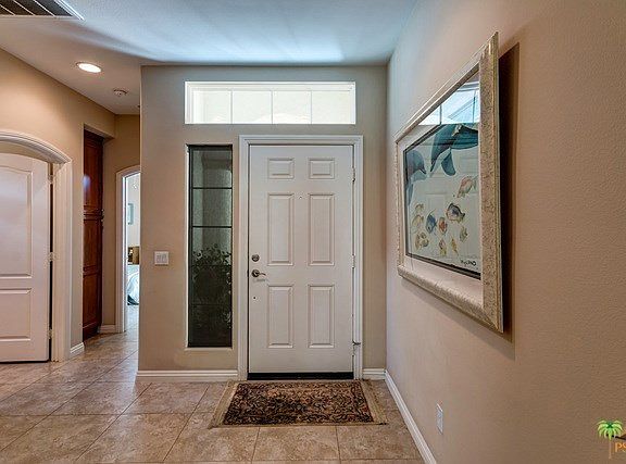 Tiled entry