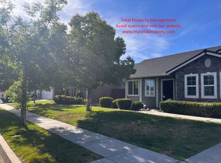 2578 Harbor Island Ave, Tulare, CA