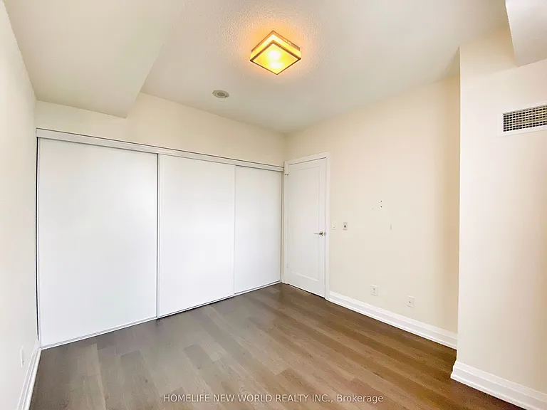 5 Sheppard Ave E #2116 — Photo 12