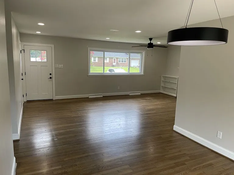 107 Chestnut Dr — Photo 4