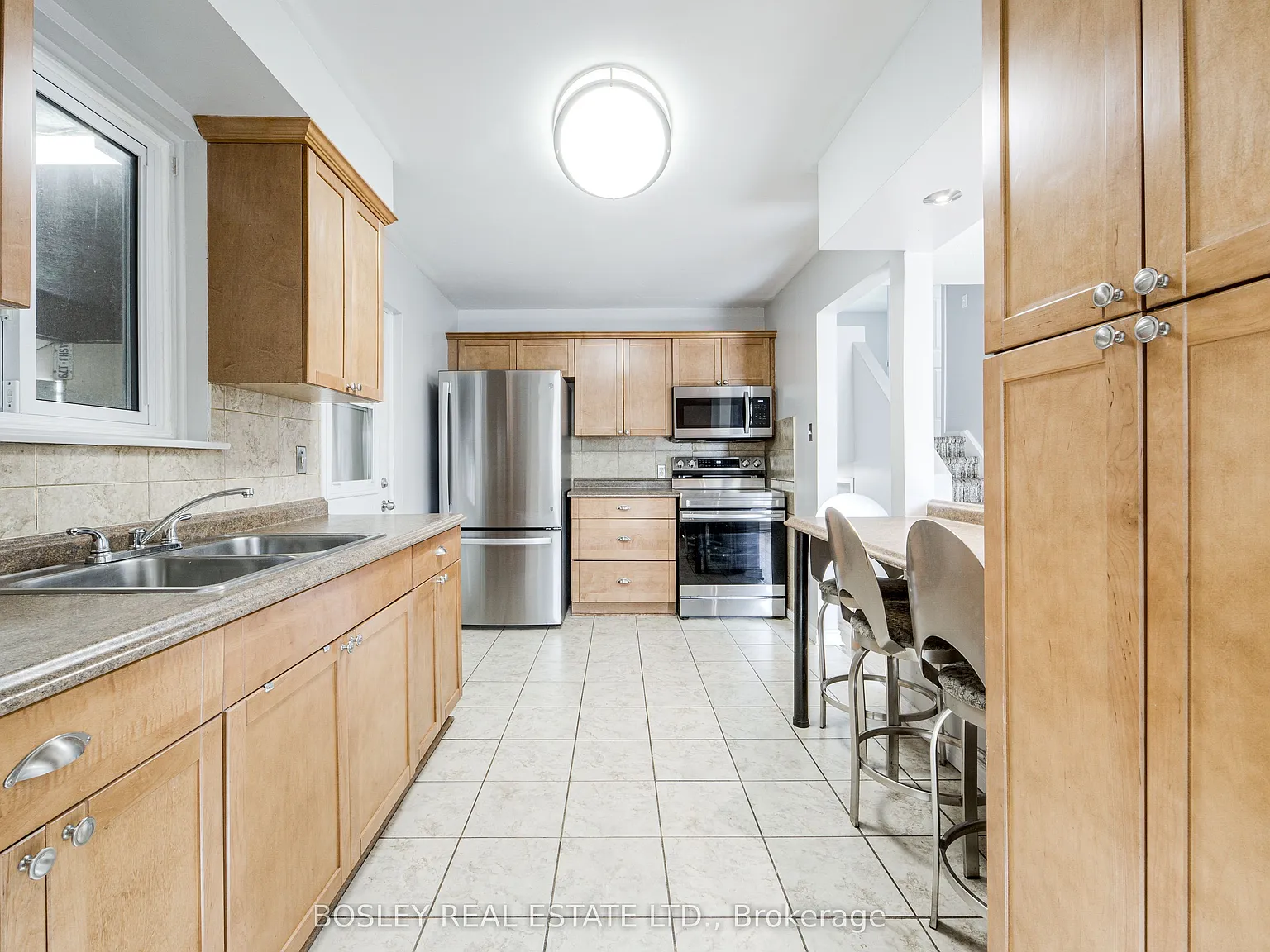 4 bed, $2,900 — Photo 3