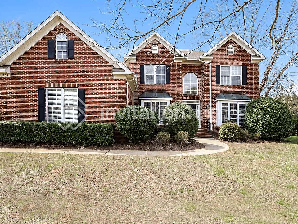1st image of 1704 Crestgate Dr