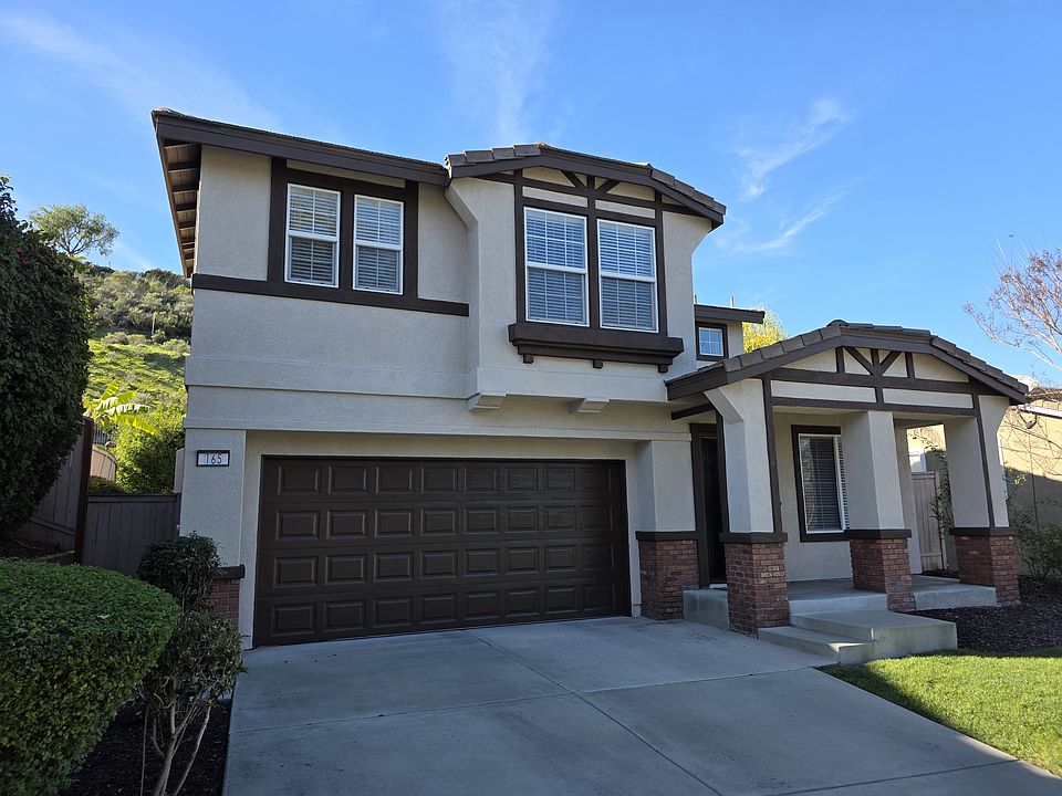 1st image of 165 Canyon Creek Way
