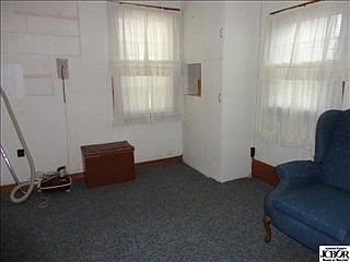 5th image of 305 S Ewing St
