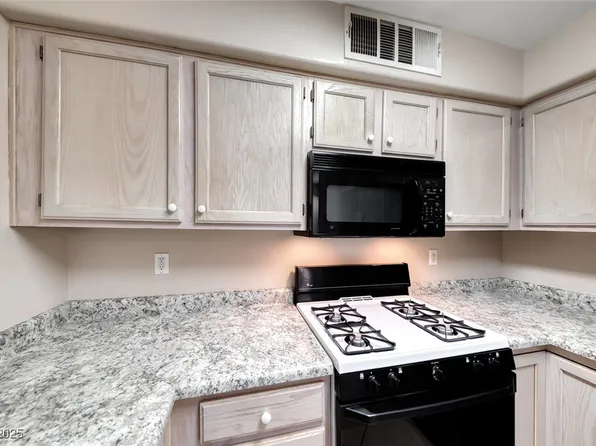 3425 E Russell Rd Unit 147, Paradise Town, NV 89120