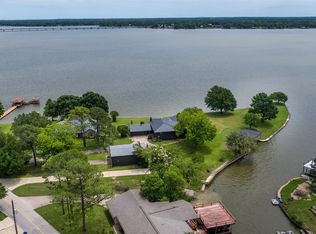 970 Welch Ln, Mabank, TX 75156