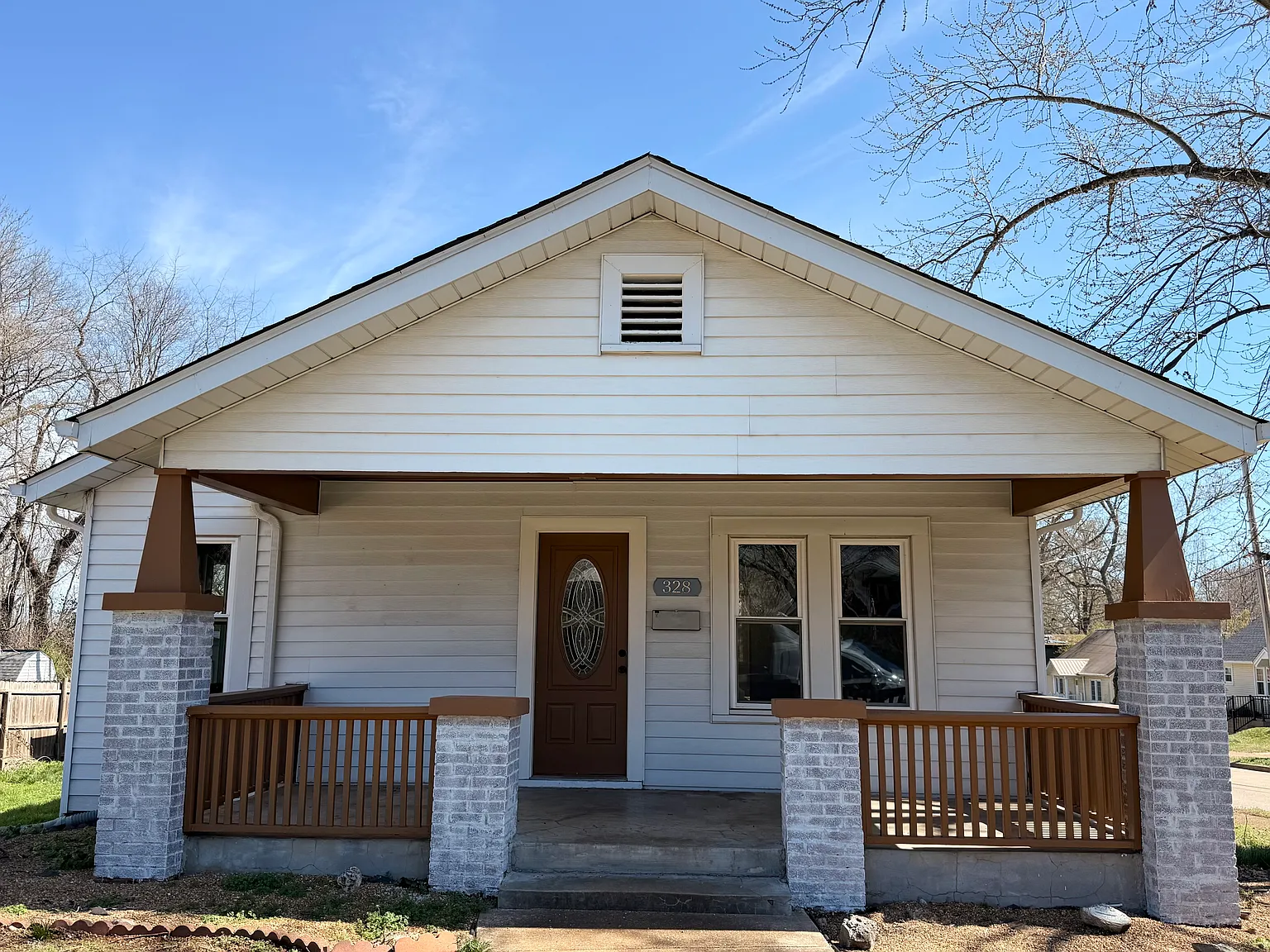 328 Taylor Ave photo 1