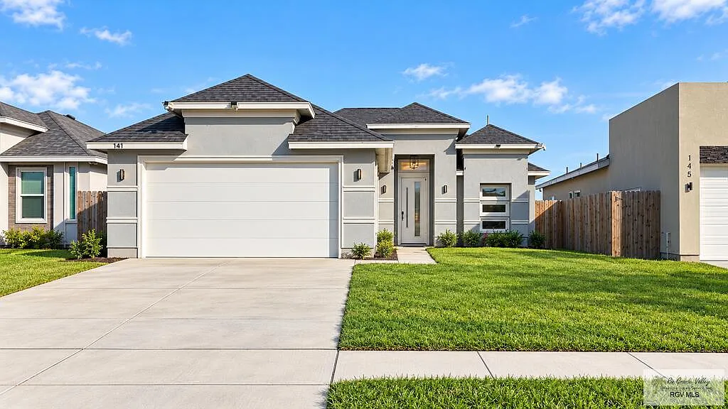 3 bed, 2.5 bath, 1317 sqft, $2,000 — Photo 1