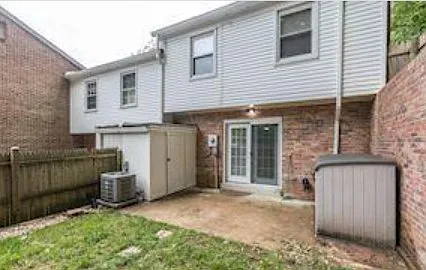 7740 Tiverton Dr — Photo 21