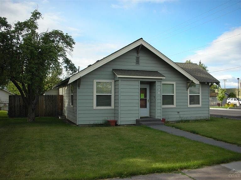 1st image of 705 W Antler Ave