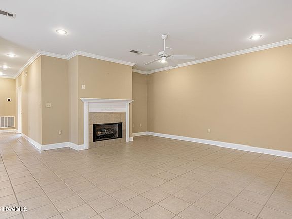 5th image of 1333 Dulles Dr