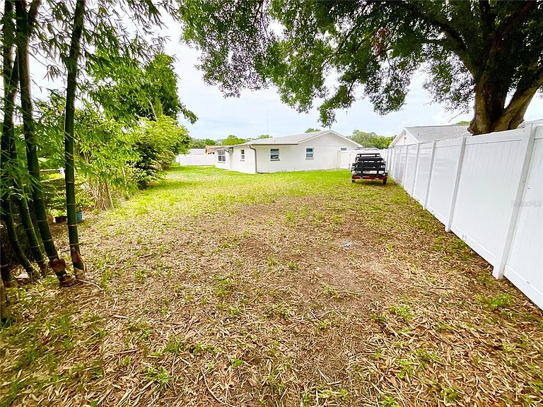 4233 Belle Isle Ct — Photo 23
