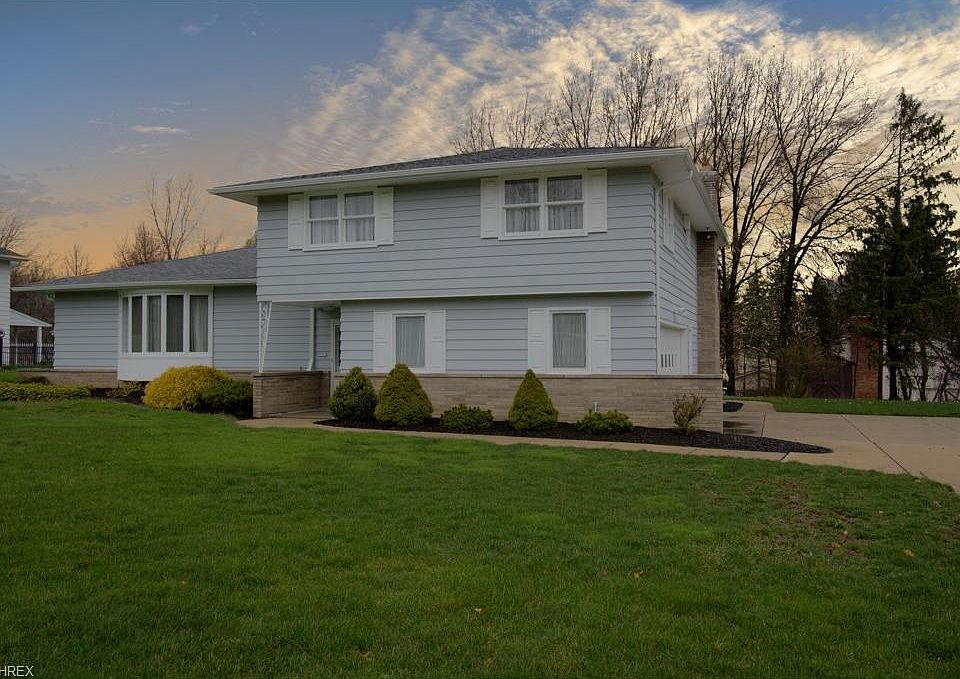 1st image of 3871 Lake Park Dr